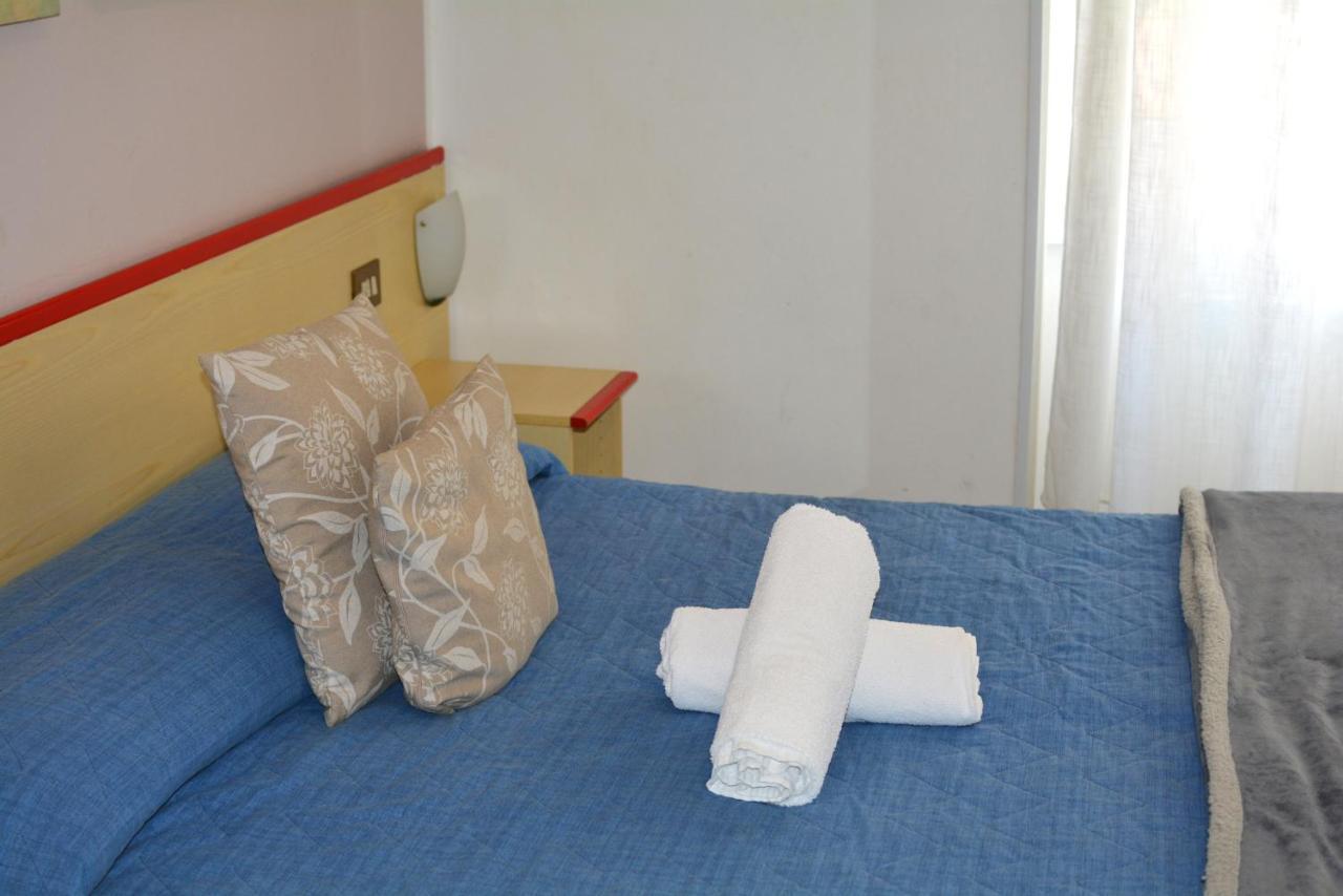 Hotel La Madunina Varazze Esterno foto